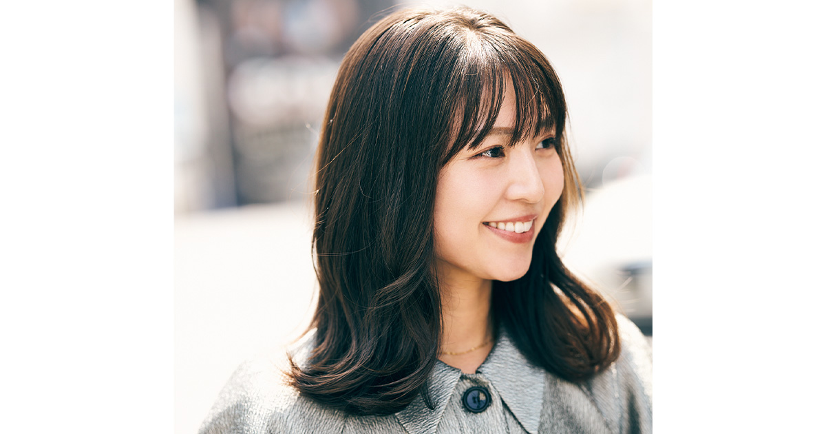 ロブヘアが似合う甘派ママ