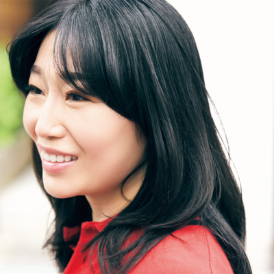 【ボブヘア】ママ界隈で『長めのロブ』が急増中！オシャレの幅を広げるアレンジって？