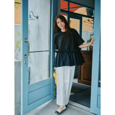 【保護者会】のブラウスは黒が使える！シルエットが引き立つモノトーンで