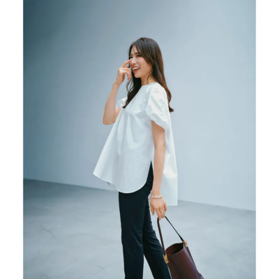 コンサバ派ママの【運動会】に白ブラウス×黒パンツでキレイめをキープ！