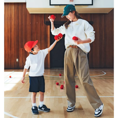 【運動会】は白黒スニーカーで軽快オシャレ！チノパン×ベルトのきちんと感を