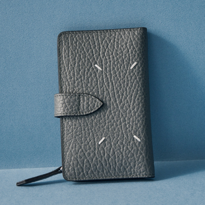 【5万円台〜】最旬モードな「ミニマル財布」3選！マルジェラ、バレンシアガetc.