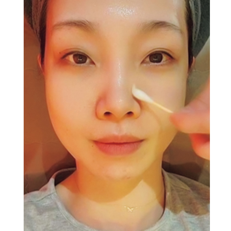 髙萩理奈さんの施術の様子