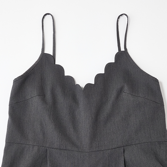 [THREE SQUARE]スカラップサロペット　￥19,800