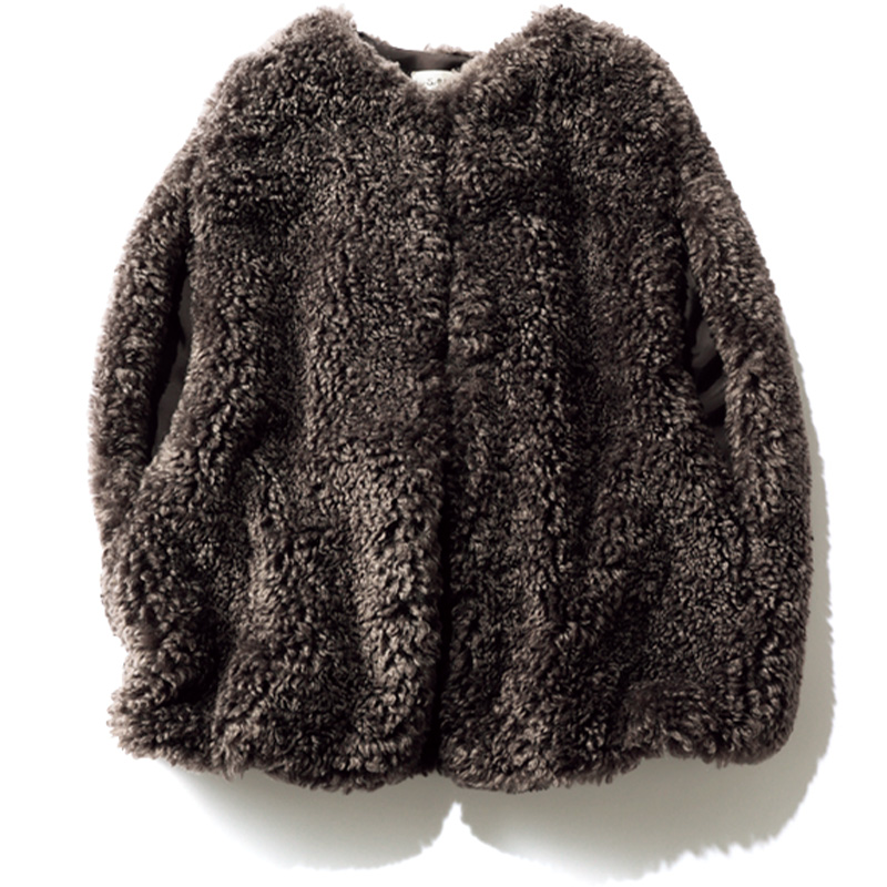 サンテ バイ エトレトウキョウのエコファーポンチョコート