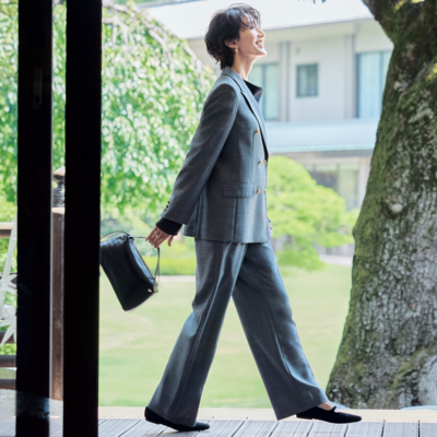 パンツ派の【七五三コーデ4選】“黒紺以外”のセットアップがちょうどいい華やかさ！