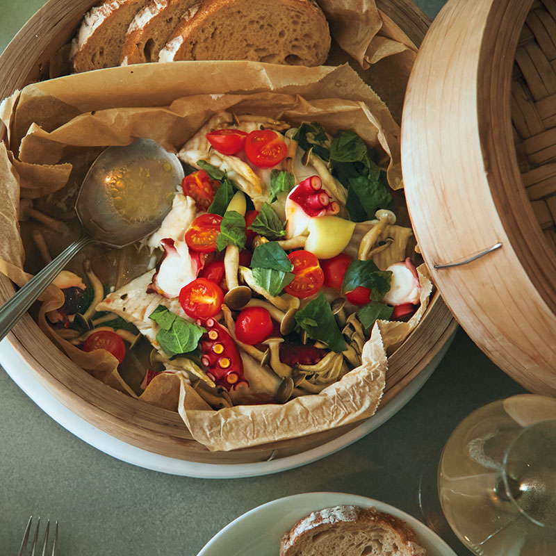 肉も魚も野菜も“蒸す”だけで完成！平日の晩御飯こそ【せいろレシピ】4選