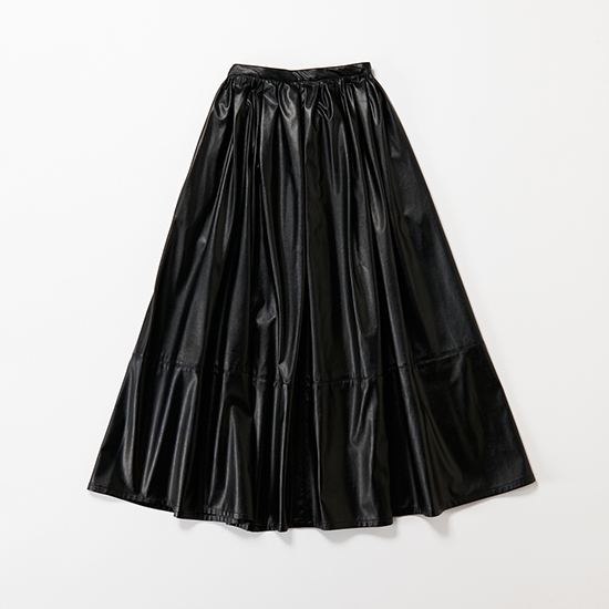 【THREE SQUARE】 フェイクレザースカート