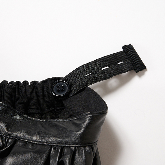 【THREE SQUARE】 フェイクレザースカート