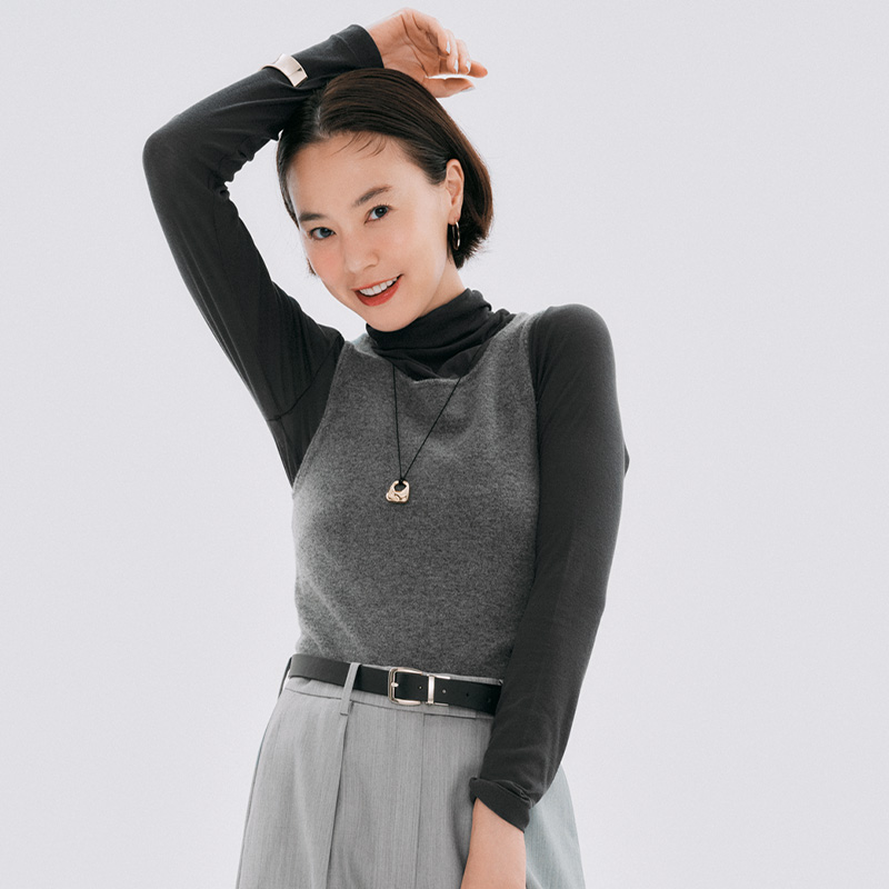 朝晩ひんやりな日は『ロンT＋ニットベスト』がちょうどいい！失敗しない重ね着の法則