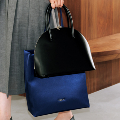 【母行事や通勤に】自立する「軽量A4トート」がサブバッグ名品！