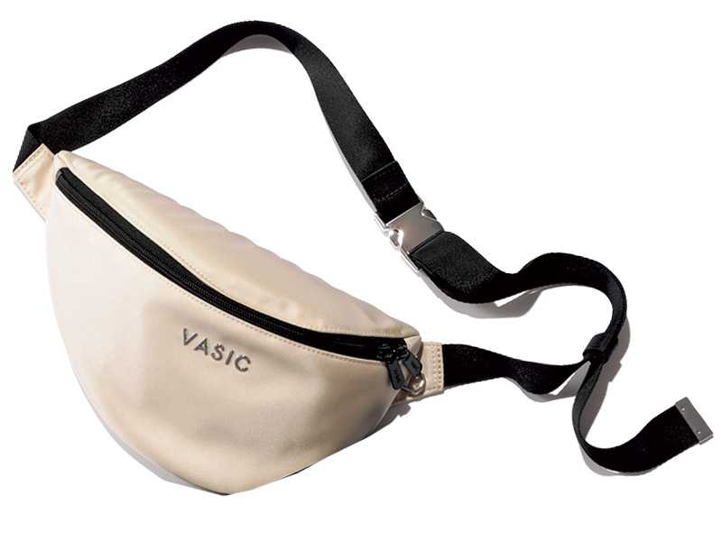 VASICのモノトーン配色のウエストポーチ