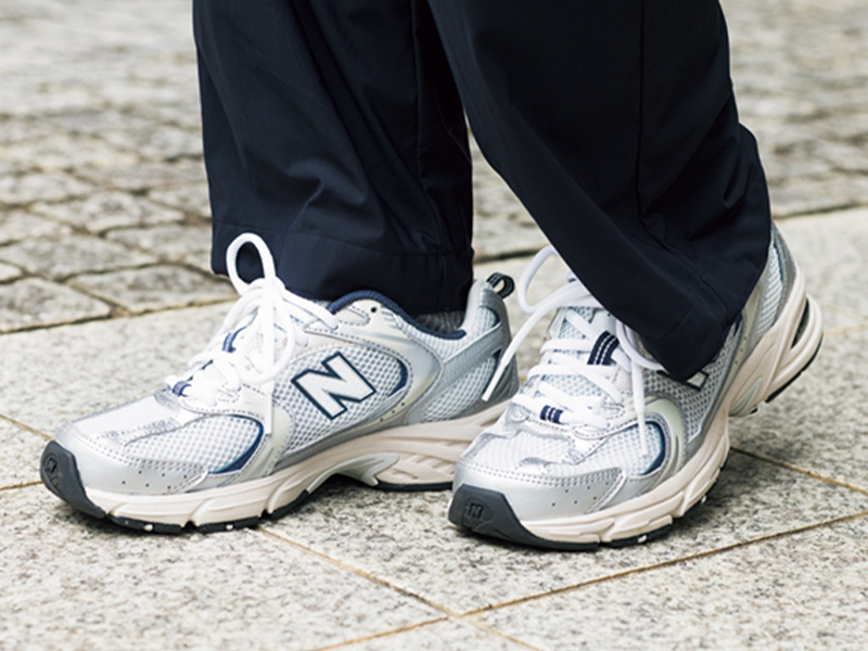 ニューバランスのMR530KA