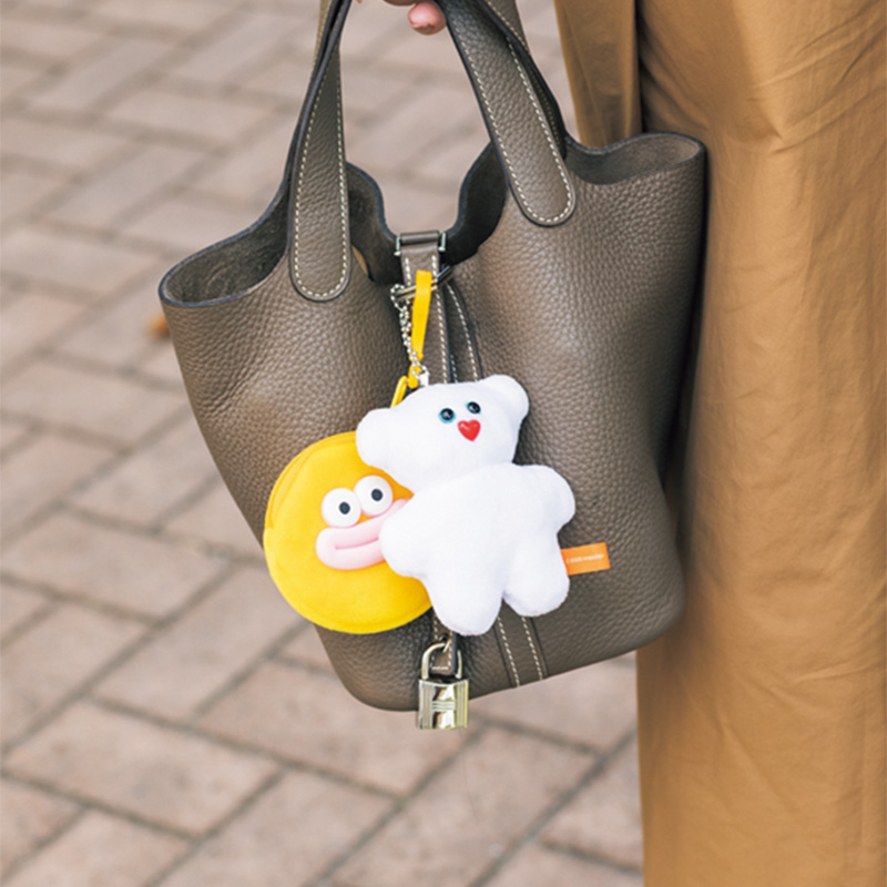 ゲーセンでゲットしたぬいぐるみをエルメスのピコタンに