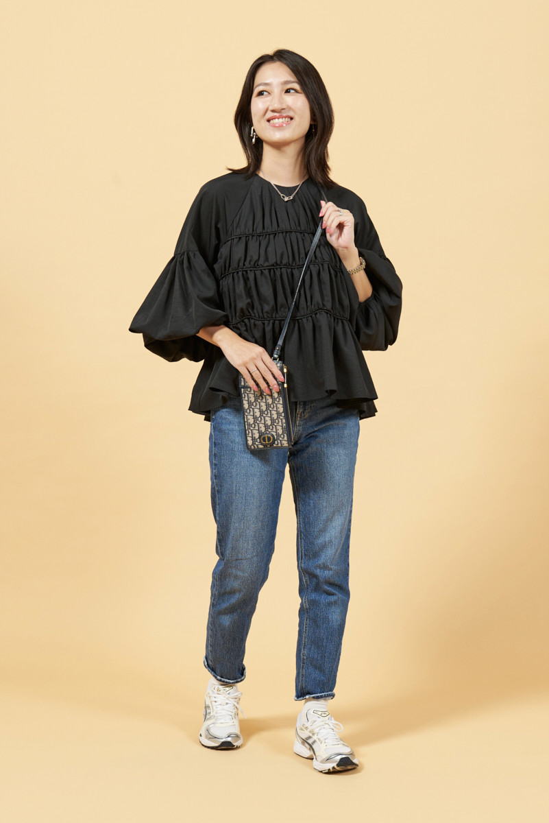 クラウドチームVERY濱野かやの[THREE SQUARE]ティアードギャザーブラウスコーデ