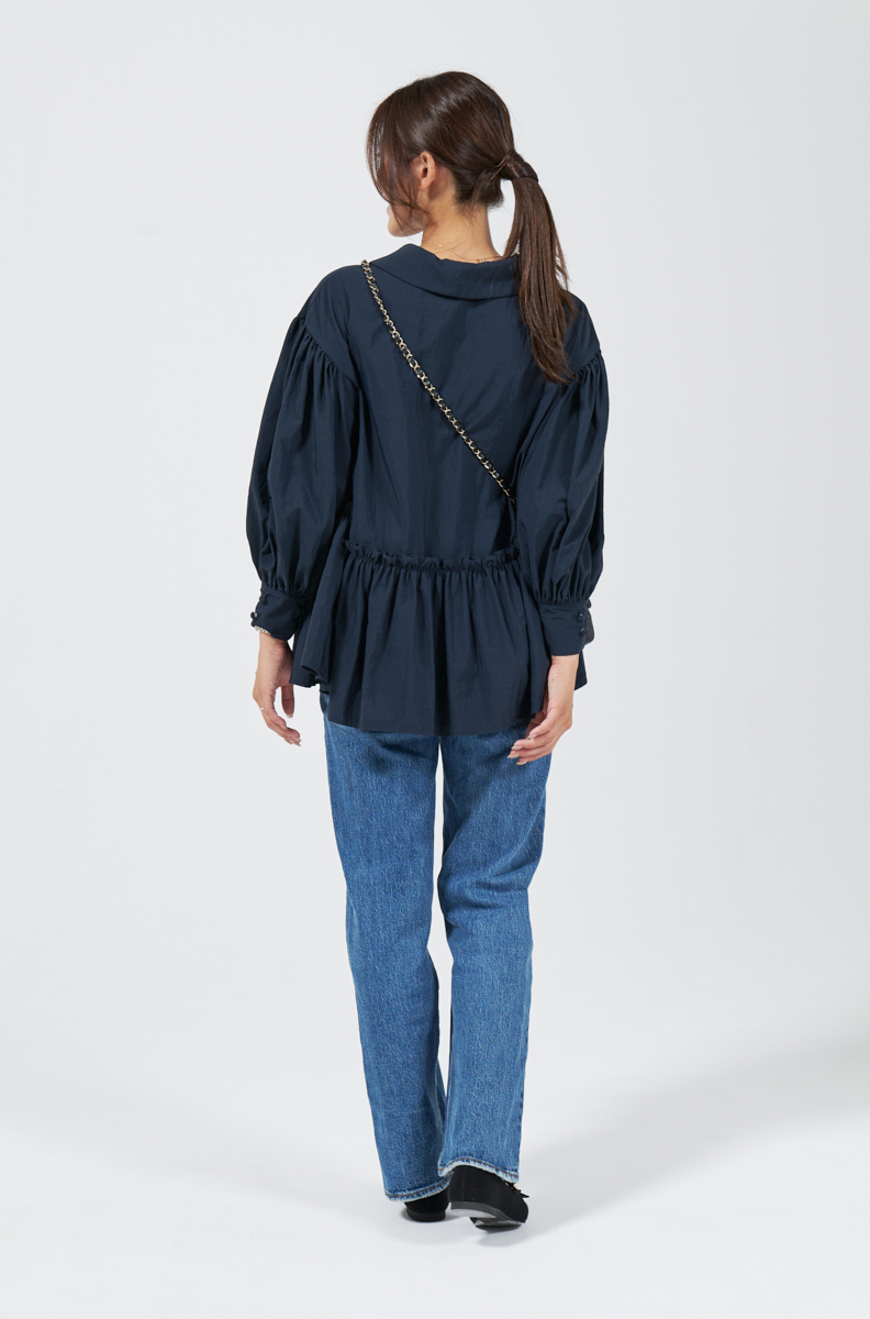 クラウドチームVERY王子咲希の2WAYタフタロングスリーブブラウスコーデ