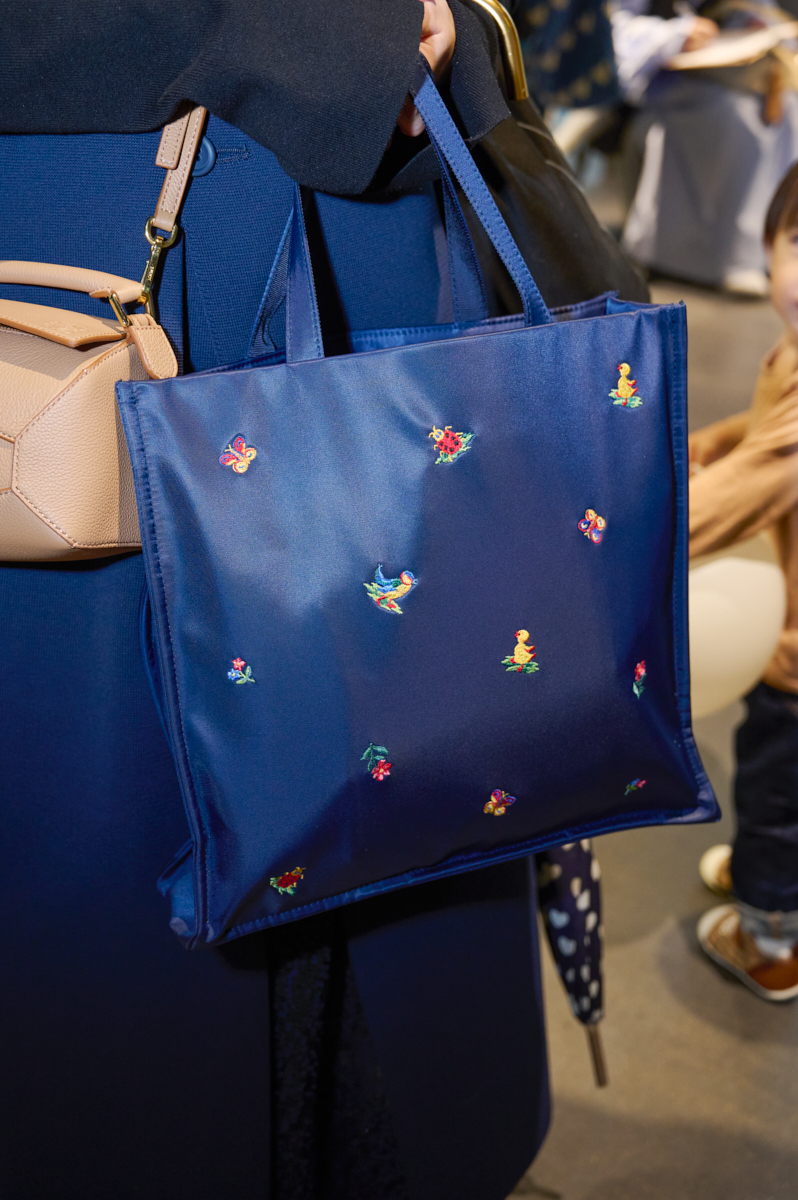 VERYと学校フェイラーコラボのサブバッグ