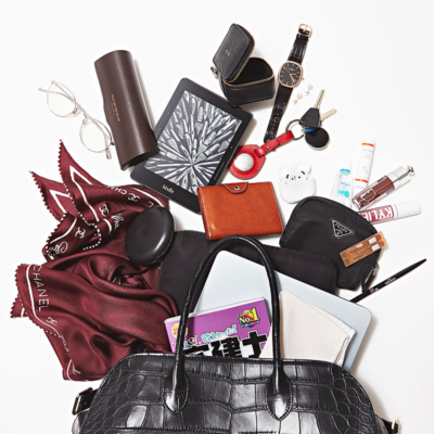 【THE ROW】オシャレな人の『節目買いマルゴー』中身は？Kindle、エルメスのお財布、宅建問題集etc.