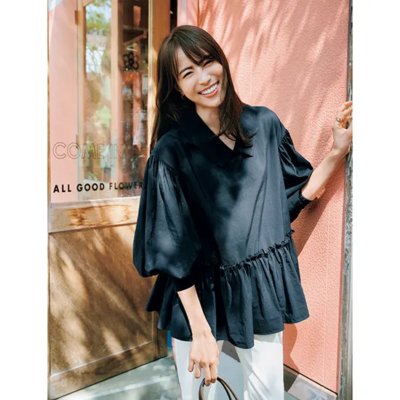 【学校ネイビー】名品ブラウスでキレイめ！襟付き＆Vネックの絶妙バランスが◎