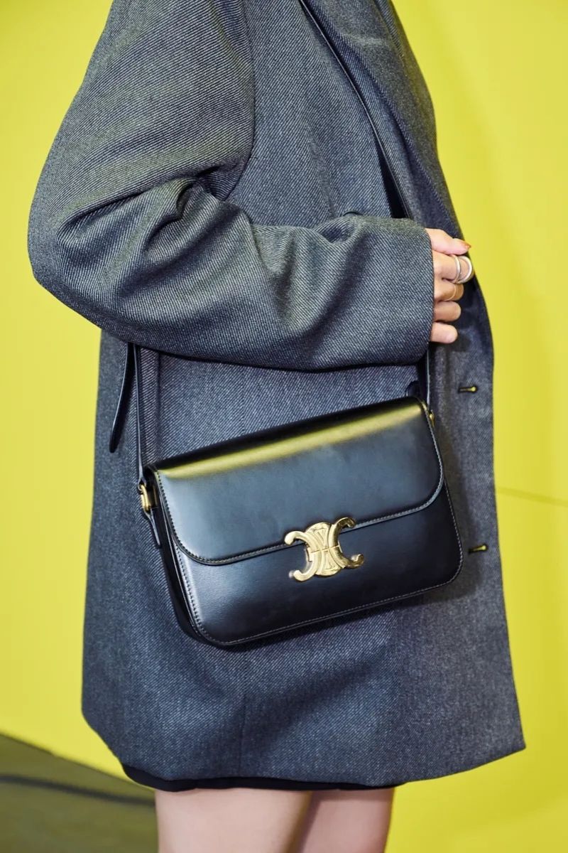 CELINEのトリオンフ