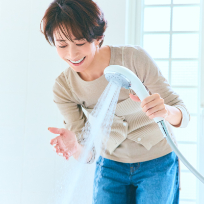 忙しいママたちに。美髪へ導く「最新シャワーヘッド」をご褒美買い♡