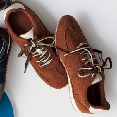 【GUは2,000円台】お値段以上の『季節感スニーカー』が優秀すぎ！