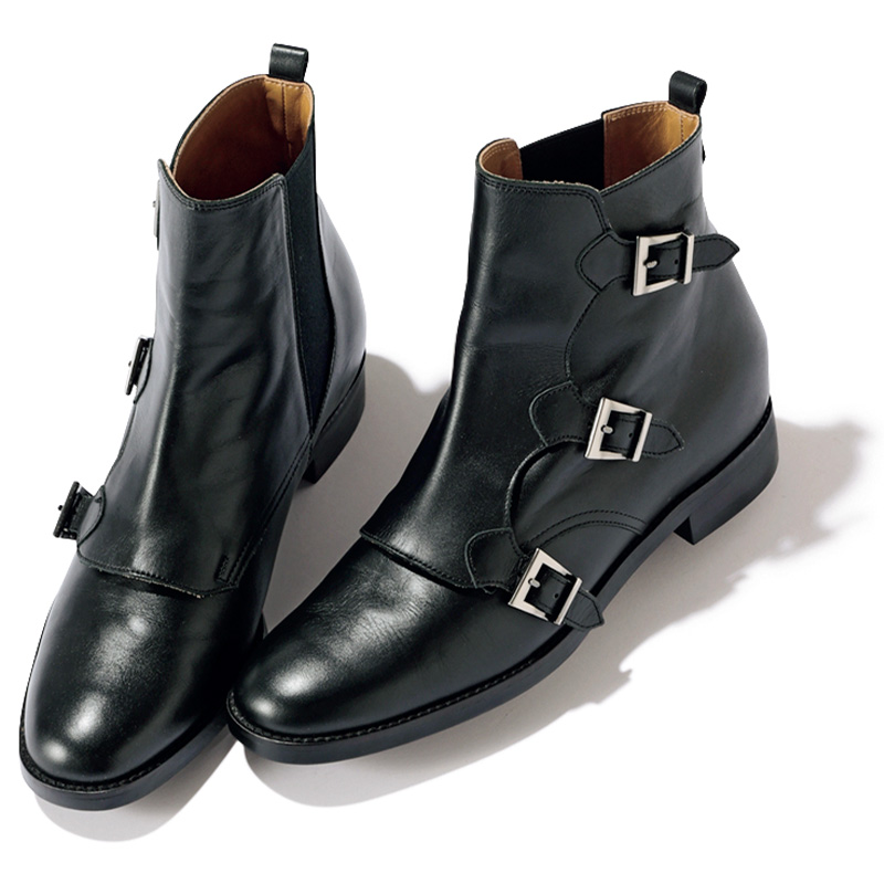 カチムの脱ぎ履きしやすいトリプルモンクのショートブーツ