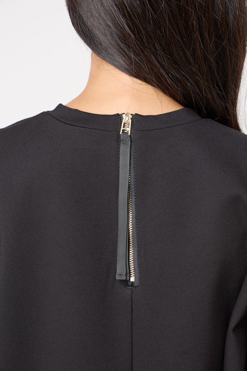 クラウドチームVERY青山美沙子のフレアボーダープルオーバーコーデ