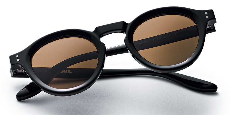 GANIEのソフトオーバルのサングラス