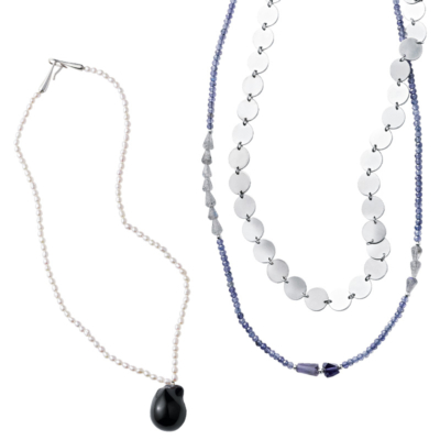 冬の首元に抜け感！肩が凝らない『軽やかネックレス』6選