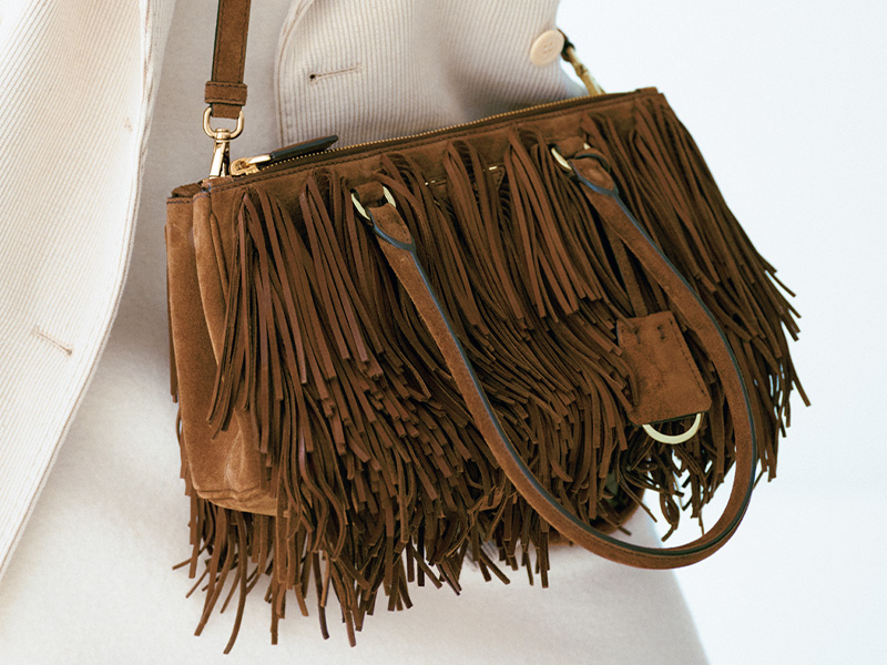 プラダのスウェードフリンジバッグ