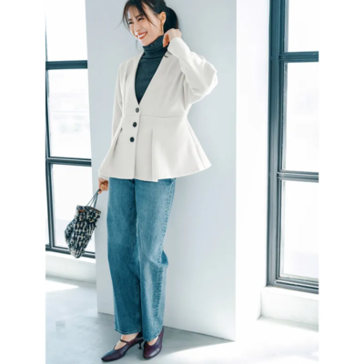 【帰省コーデ】大人に穿きたいデニムはカーデ風ジャケットで上品にまとめて