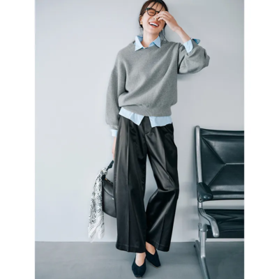【帰省オシャレ】にスウェット見えニットが楽ちん！キレイめカジュアルの完成