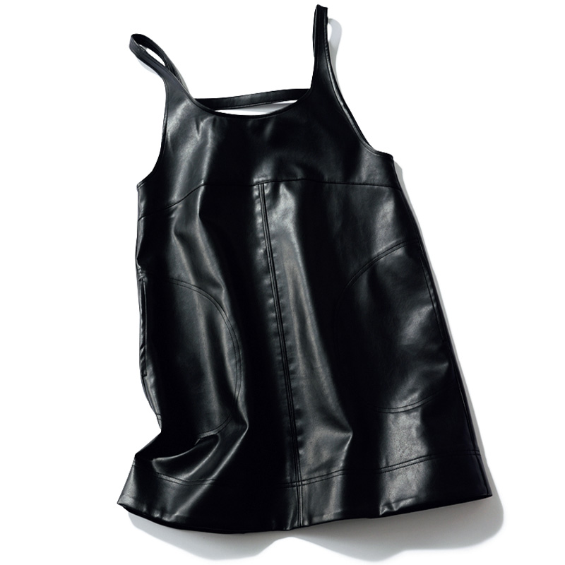 AKTEのフェイクレザーミニワンピース