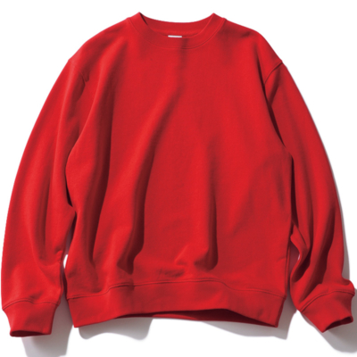 【3000円台も】年末イベントに『赤スウェット』が結構使える！1枚で着映え完了◎