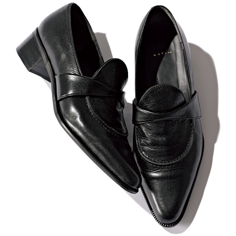 カチムの黒レザーシューズ