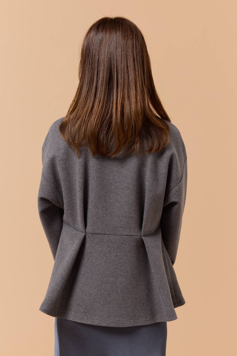 クラウドチームVERY長谷川侑奈の[ALEGRE]ウールライクジャケットコーデ