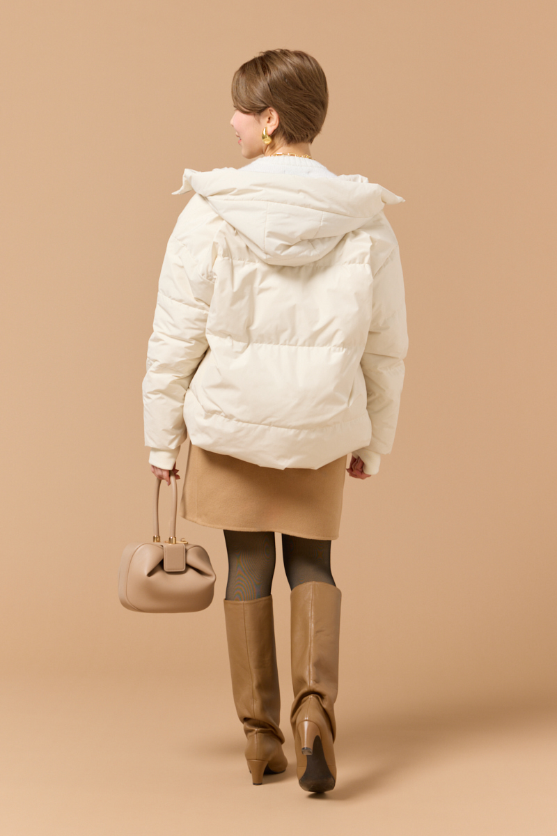 クラウドチームVERY高橋香穂の[ALEGRE]オーバーサイズダウンコートきれいめコーデ