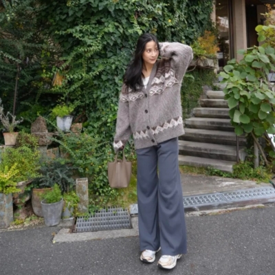 ＜妊娠8カ月＞読者中谷春菜さん【ZARA】のニット＆トップスで脱レギンスおしゃれ