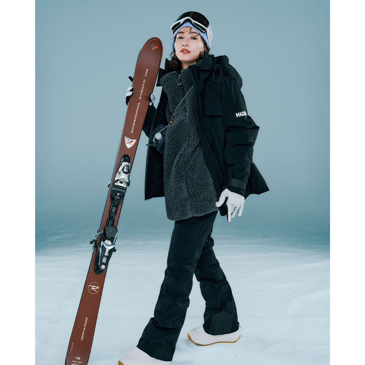 辻元舞さんが着こなす今どきスノーファッション