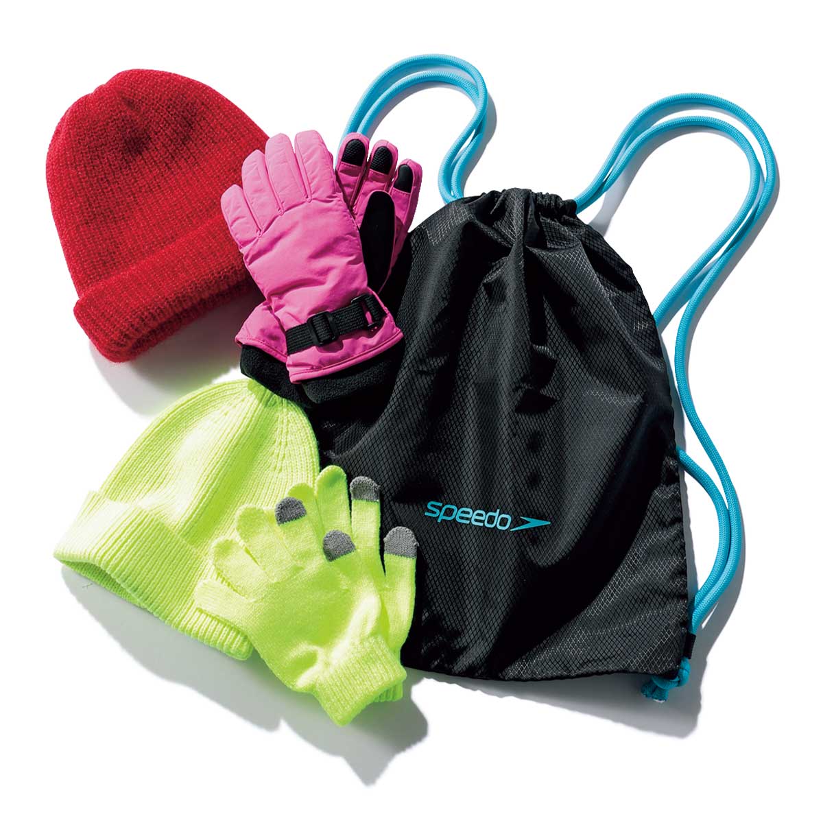 雪山コーデに活躍するオシャレ小物たち