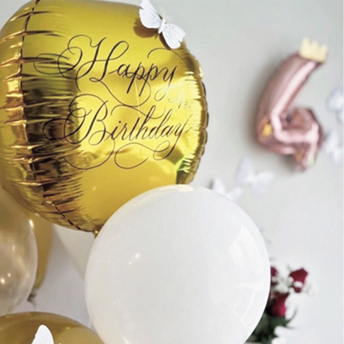 カリグラフィーを施したバルーン