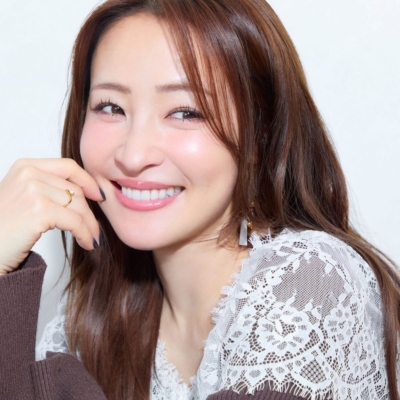 「朝から牛丼の日も」大沢あかねさん(40)が明かす3人育児と美容の両立法