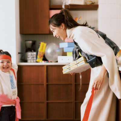 子連れホムパは『ニットワンピ』で楽ちんオシャレ！変形シルエットで着映えも◎