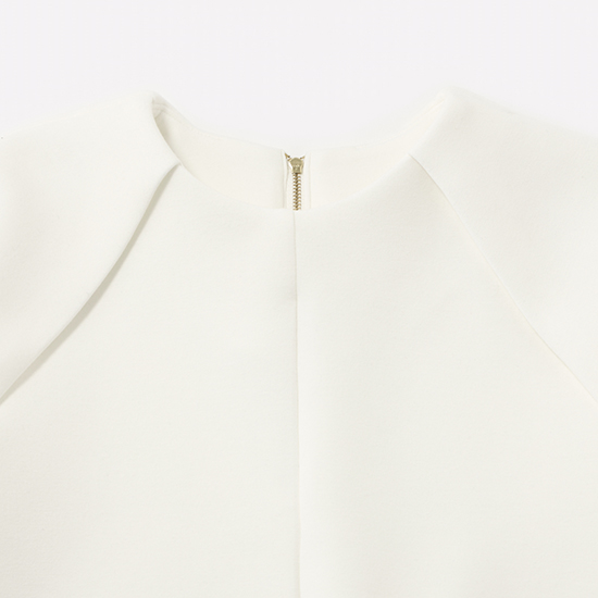 [THREE SQUARE]ショルダータックプルオーバー