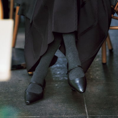 オシャレだから履く！雨の日もOKな『撥水黒シューズ』は一足あると安心