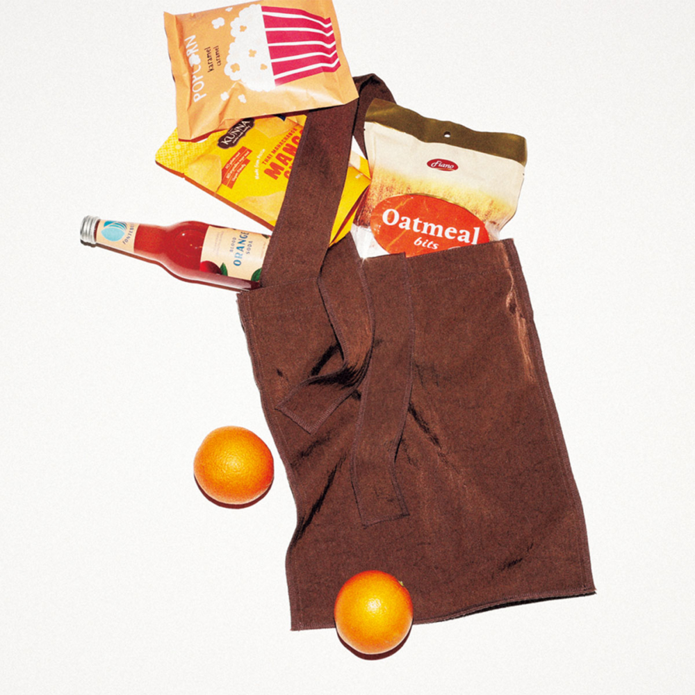 サブバッグ用にはもったいないほど上質なイッチのナイロンバッグ