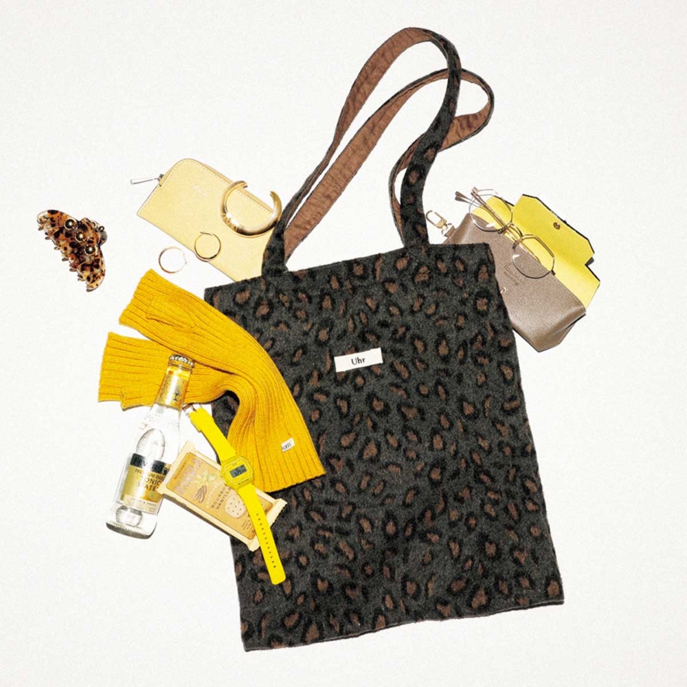 ウーアのヒョウ柄サブバッグ