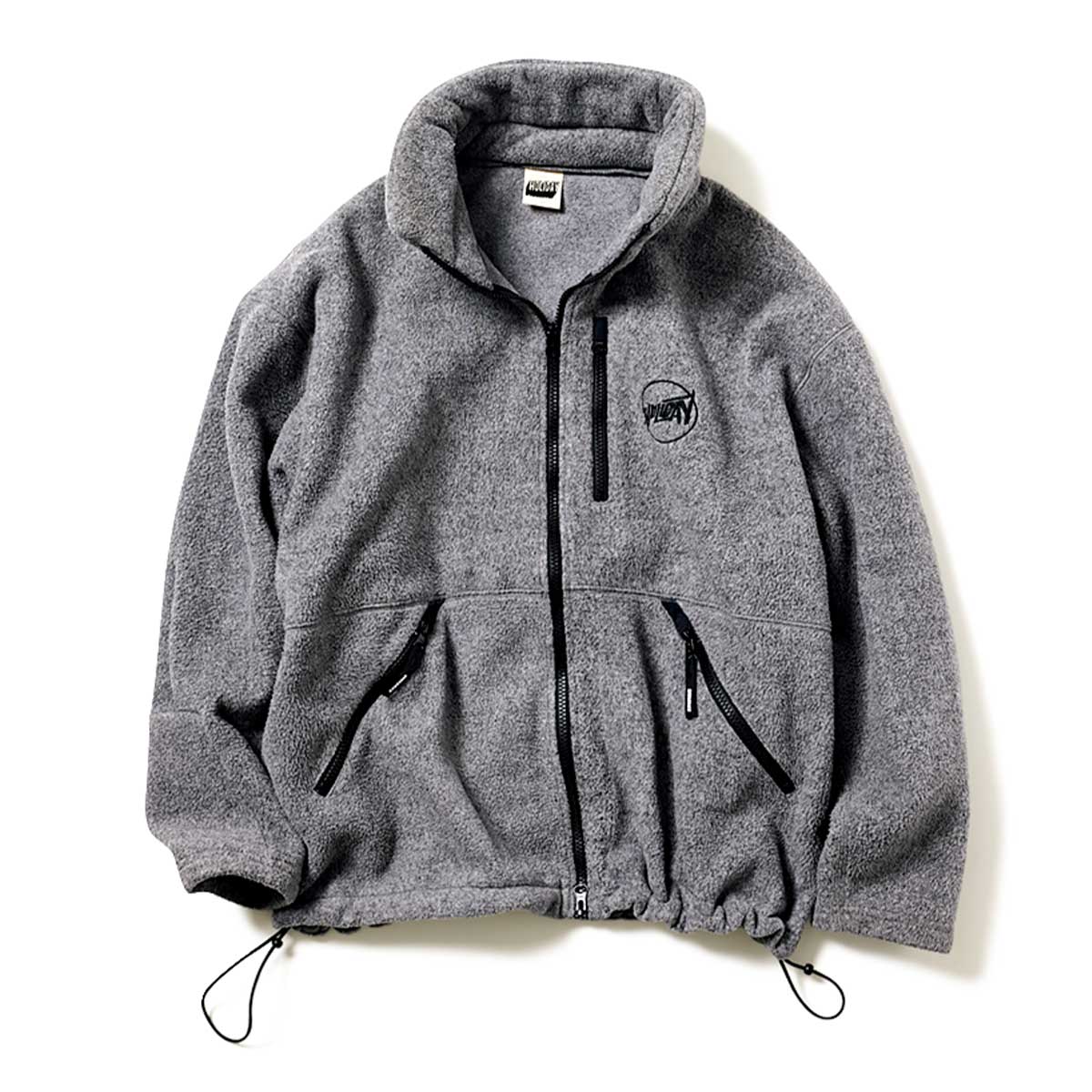 HOLIDAYのロゴ入りフリース