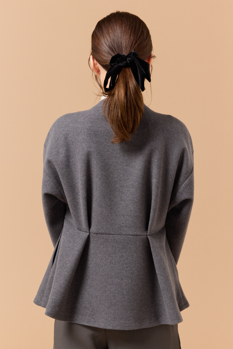 クラウドチームVERY長谷川侑奈の[ALEGRE]ウールライクジャケットコーデ